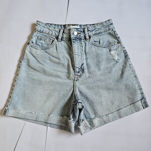 H&M Highwaisted Women Jean Shorts Size 4